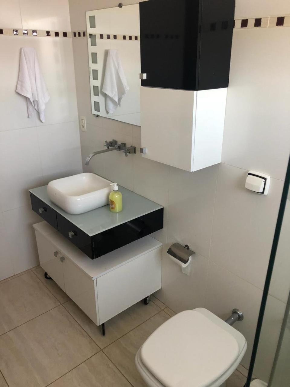 Hospedagem Oliveira Vaz Lobo Apartment Mococa Exterior photo