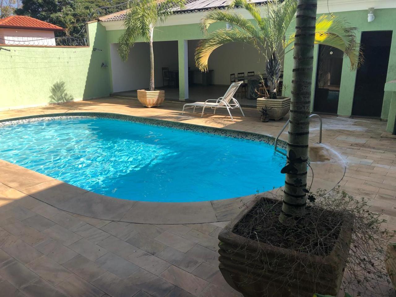 Hospedagem Oliveira Vaz Lobo Apartment Mococa Exterior photo